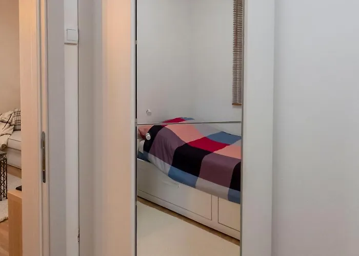شقة 1-bedroom Near Airport Surčin